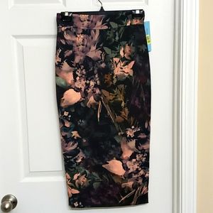Antonio Melanie Watercolor Back Zip Pencil Skirt